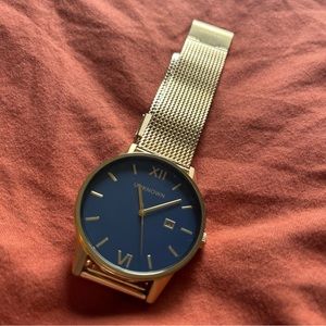 UNKNOWN Gold Watch